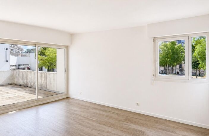 APPARTEMENT CLIMATISÉ AVEC TERRASSE - CENTRE VILLE — photo 2