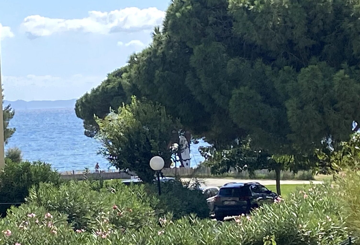 ARGENTIERE PLAGE AVEC VUE MER PARTIELLE — photo 1