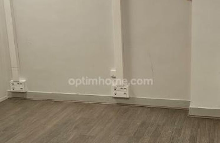 Bureau de 10 m2 à louer à Cergy Préfecture — photo 2