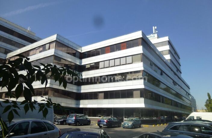 Bureau de 10 m2 à louer à Cergy Préfecture — photo 3