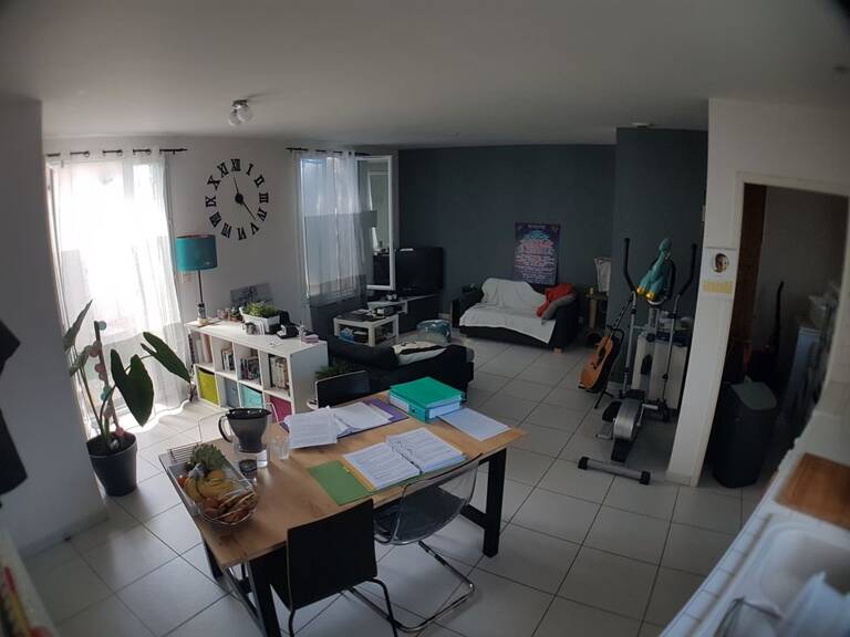Appartement de 60m2 à louer sur Réaux sur Trèfle — photo 1