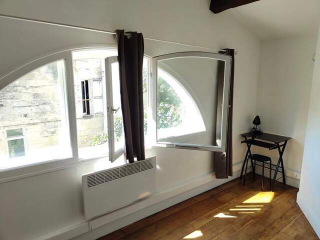 Appartement de 70m2 à louer sur Saintes — photo du bien