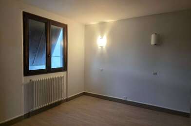 Appartement 5 pièces 1430 €