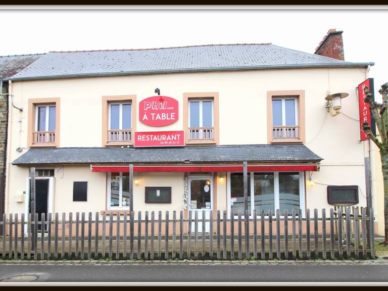 Immeuble à vendre PLEINE FOUGERES (35) — photo 1
