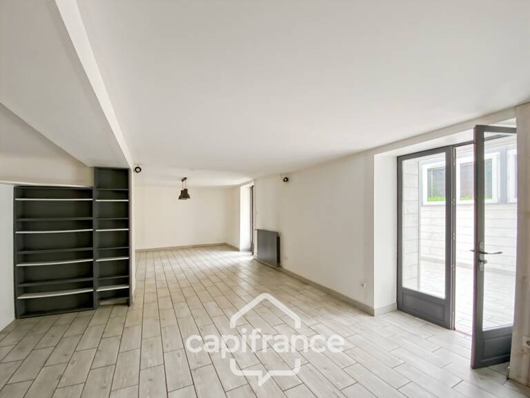   Une maison familiale pleine de caractère dans un village très recherché -6 P- 163 m² environ - jardin - — photo 1