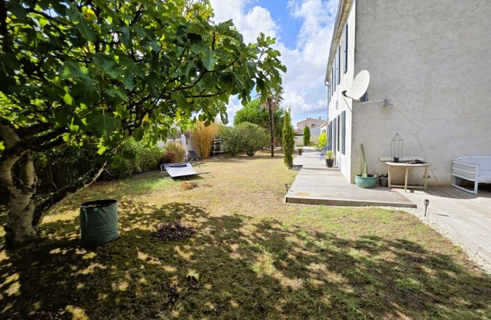 ILE D'OLERON (17), A Vendre Très belle Longère rénovée 194m², édifiée au calme en cœur de village sur terrain 1.047m² — photo 4