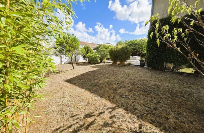 ILE D'OLERON (17), A Vendre Très belle Longère rénovée 194m², édifiée au calme en cœur de village sur terrain 1.047m² — photo 5