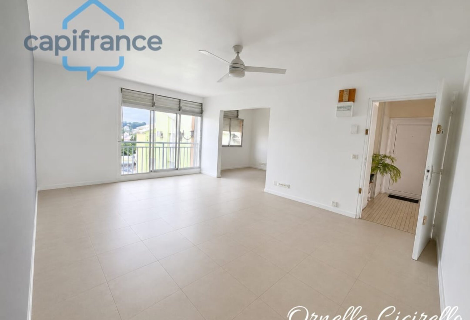 Appartement à vendre Petit-Bourg Bourg – 86 m² – 3 chambres + espace modulable – Parking — photo 1