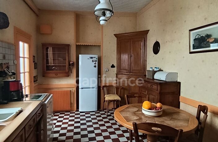   ARRAS – MAISON DE VILLE À FORT POTENTIEL AVEC DÉPENDANCE, COUR ET JARDIN — photo 4