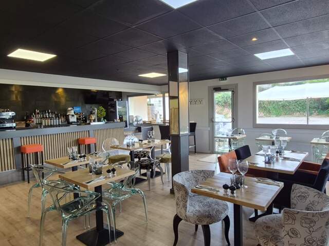 Restaurant à Orbeil (63) ! — photo du bien