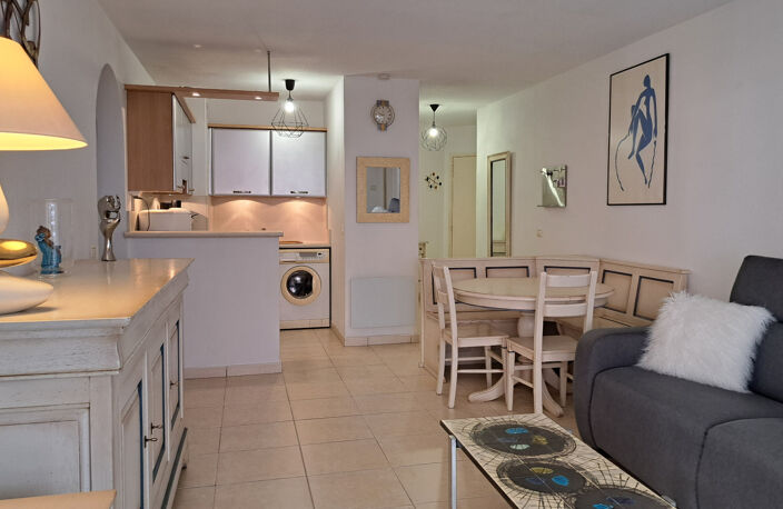 Appartement à vendre 2 pièces SAINT RAPHAEL (83) — photo 2