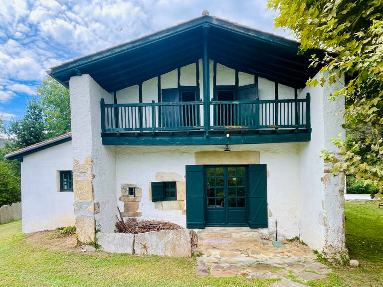 Sare - Ferme Labourdine du XVIIIᵉ siècle — photo 1