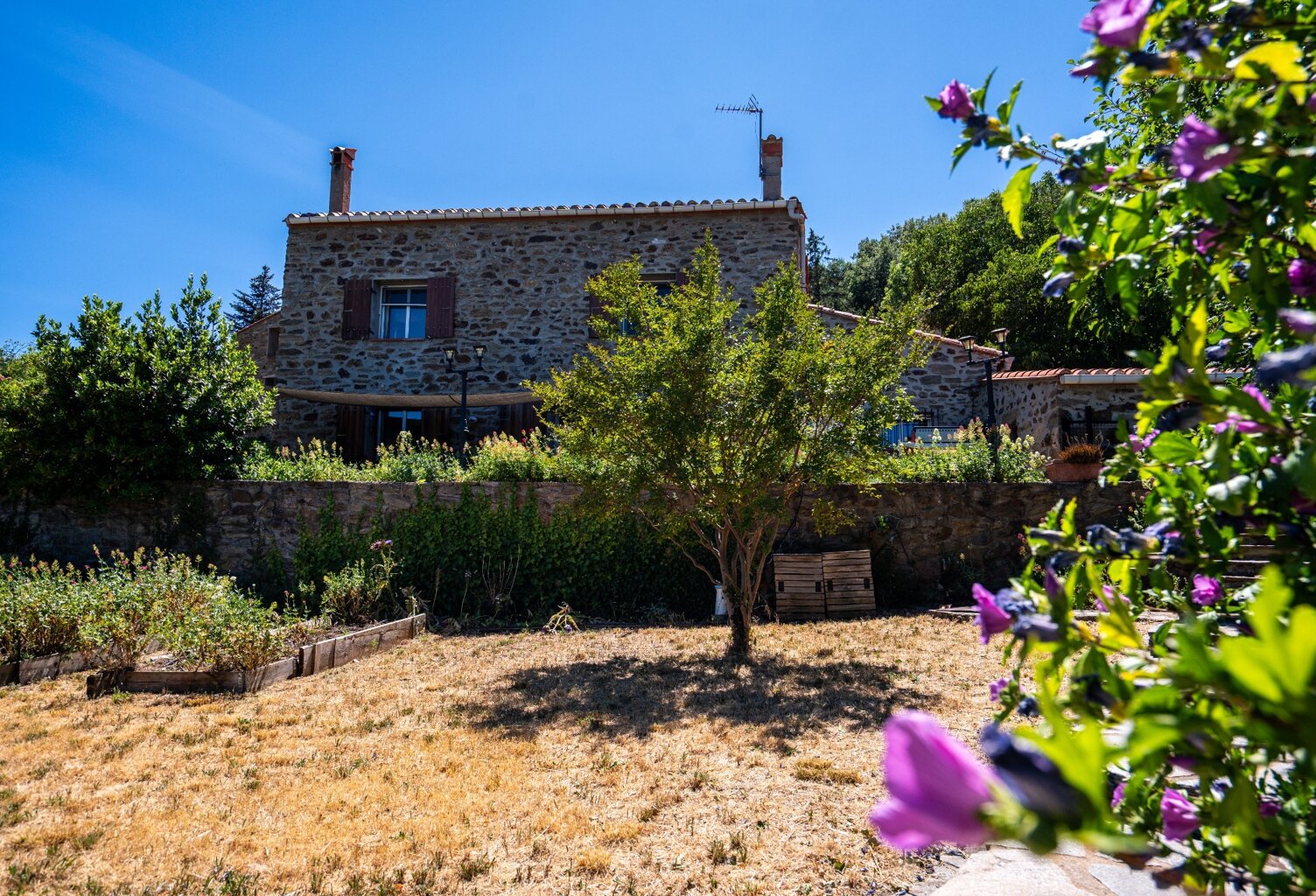 Ensemble immobilier d'exception à vendre à TAULIS (66) — photo 1