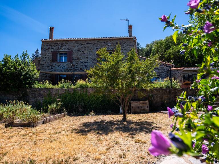 Ensemble immobilier d'exception à vendre à TAULIS (66) — photo 1