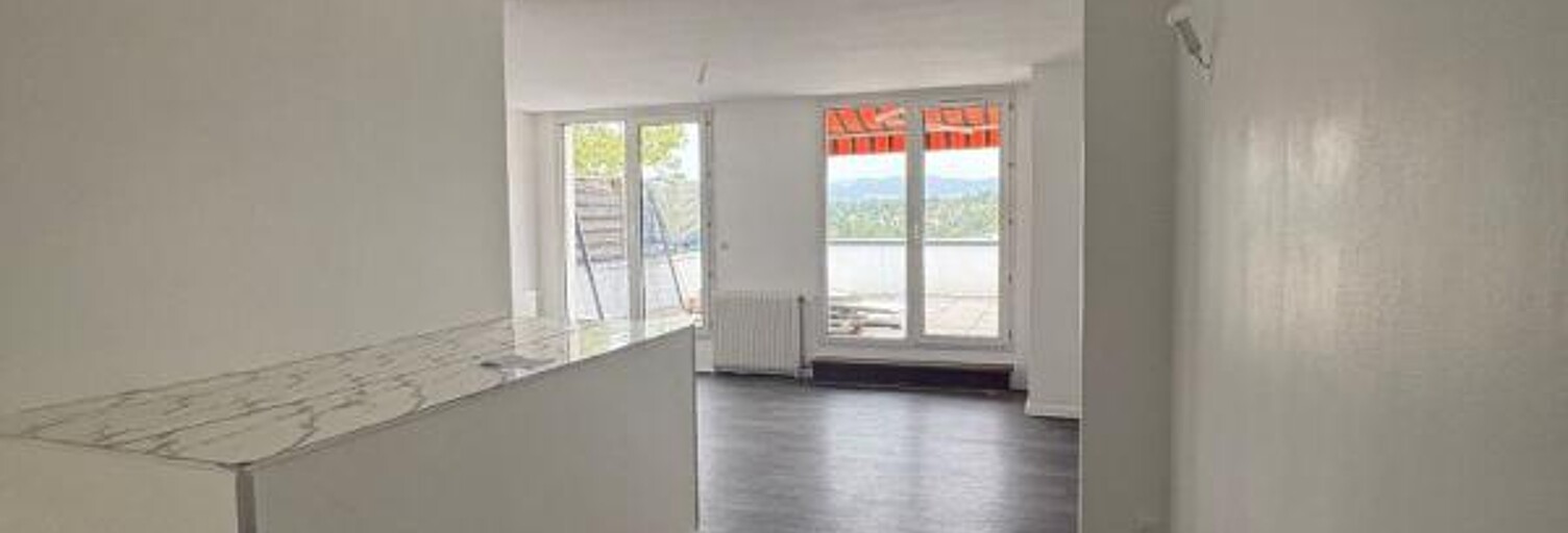 Appartement 5 Pièces 107 m² à louer à Tassin-la-Demi-Lune (69160)
