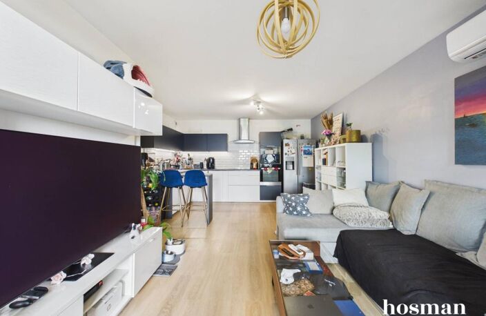 3 pièces de 67 m² avec loggia et parking (En sus) - Cours Louis Fargue, Bordeaux — photo 4