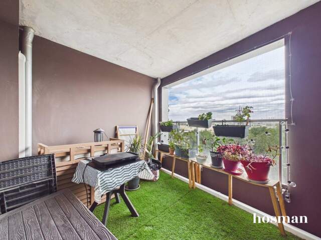 3 pièces de 67 m² avec loggia et parking (En sus) - Cours Louis Fargue, Bordeaux — photo du bien