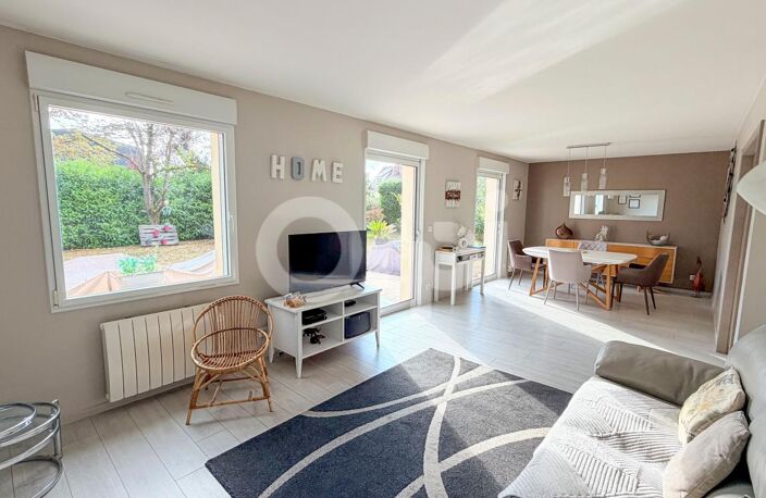 UNE MAISON de 6P  SOIGNÉE, MODERNE ET PENSÉE POUR LE QUOTIDIEN — photo 4