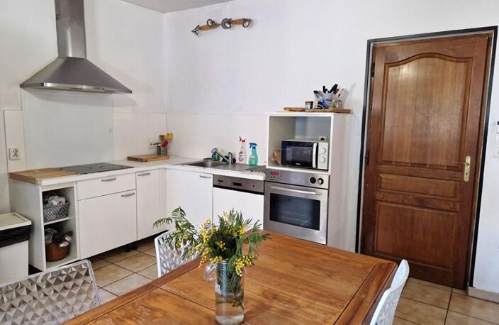 ROANNE - MAISON DE VILLE  -  COUP DE COEUR ASSURE - — photo 2