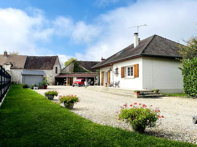 Pavillon T5, 101 m2 sur 960 m2 de terrain — photo du bien