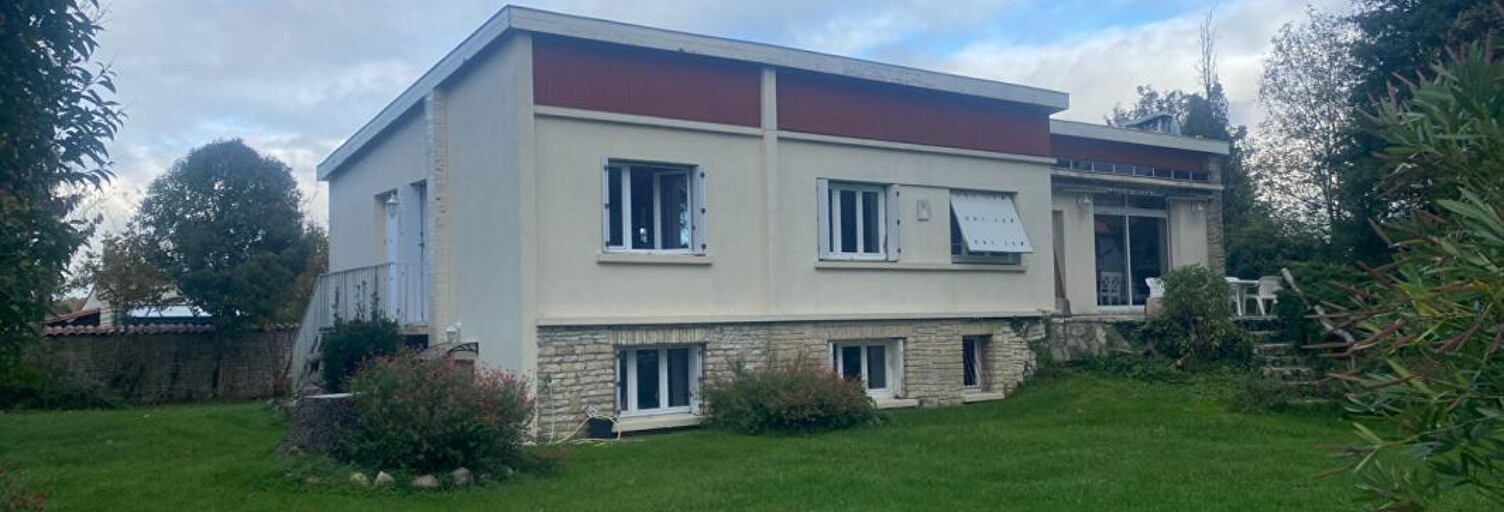 Maison 7 Pièces  m² à vendre à Magné (79460)
