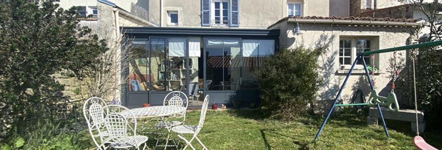 Maison 6 Pièces 188 m² à vendre à Niort (79000)
