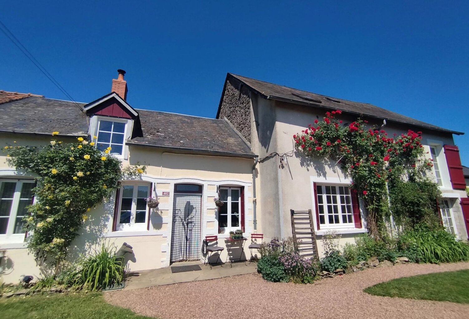 À vendre à Alluy (58) : maison de caractère avec gîte — photo 1
