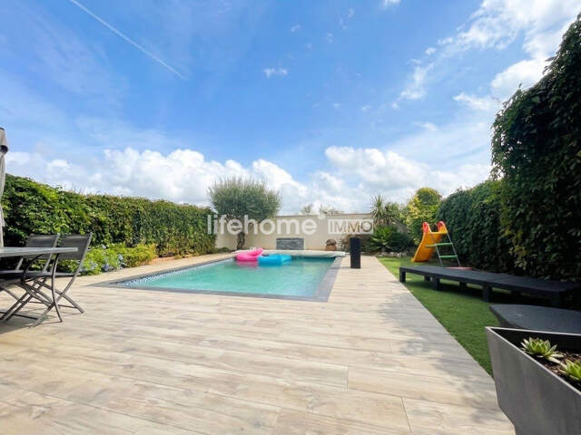 BELLE VILLA T5 DE 133 M² AVEC PISCINE — photo du bien