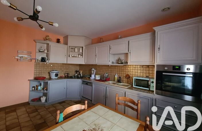 Vente Maison/villa 8 pièces — photo 3