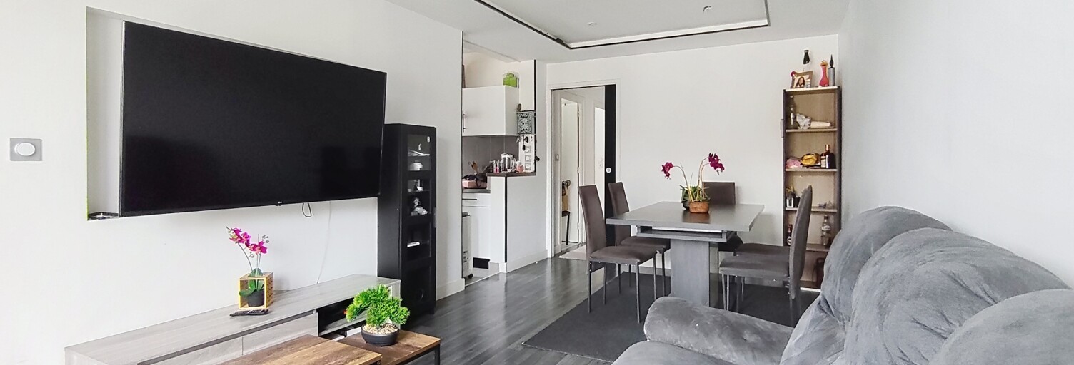 Immeuble  65 m² à vendre à Vénissieux (69200)
