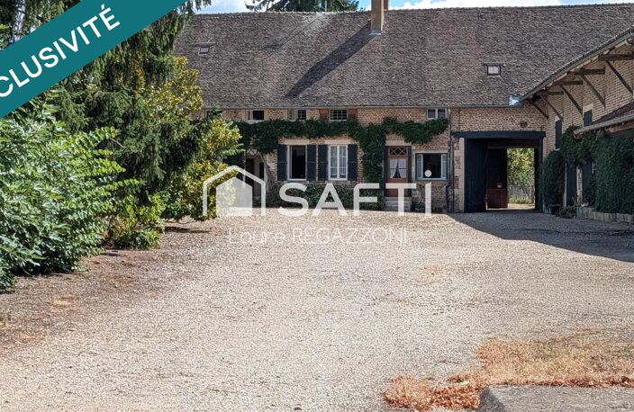 Domaine clos, avec 1ha de terrain, coeur de village — photo 2