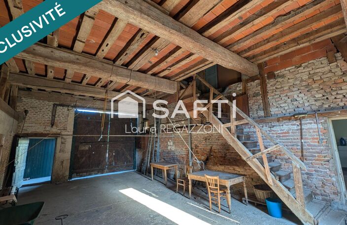 Domaine clos, avec 1ha de terrain, coeur de village — photo 3