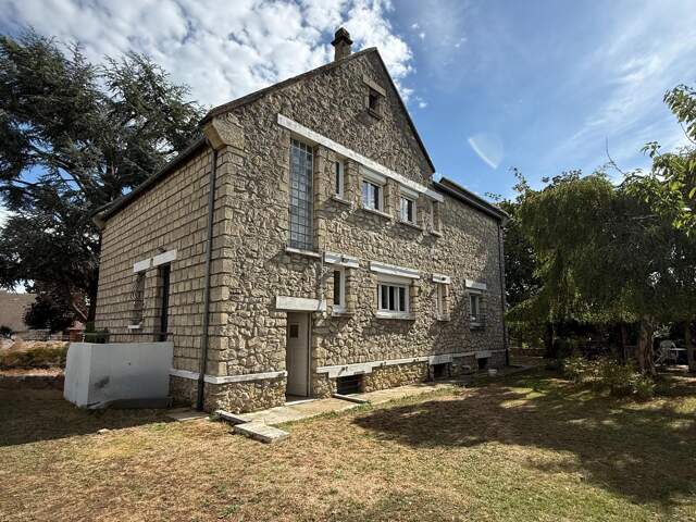 Gaillon  Maison de maître — photo du bien