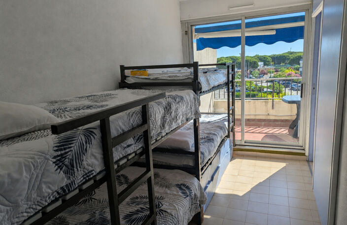 Appartement avec grande terrasse dans résidence avec piscine — photo 5