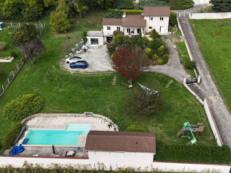 Grande maison familiale avec piscine et 6 chambres, à 20 mn de Bourgoin — photo 1