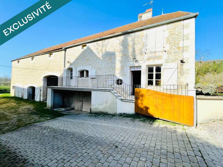 Maison de charme avec gîte et grandes dépendances — photo 1
