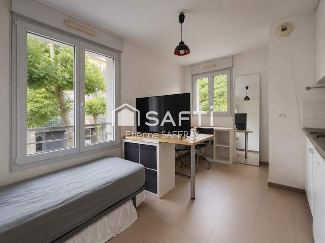 Investissement locatif  Studio meublé loué — photo du bien