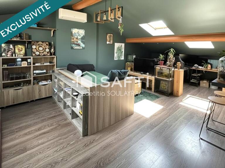 Bel appartement en centre ville, avec cave et jardin. — photo 1