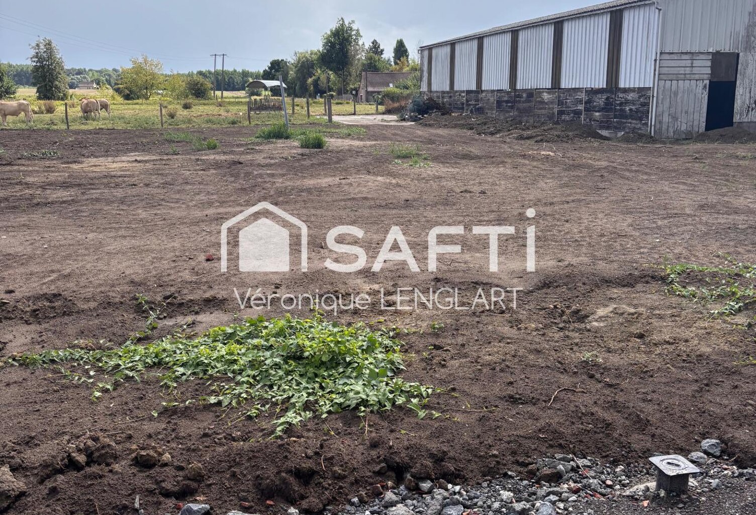 Beau terrain vue campagne, constructible et viabilisé — photo 1