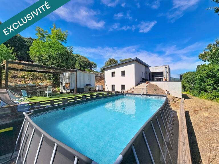 Une villa contemporaine de plain-pied offrant un cadre de vie absolument exceptionnel, avec vue dominante, calme total et aucun vis-à-vis. — photo 1