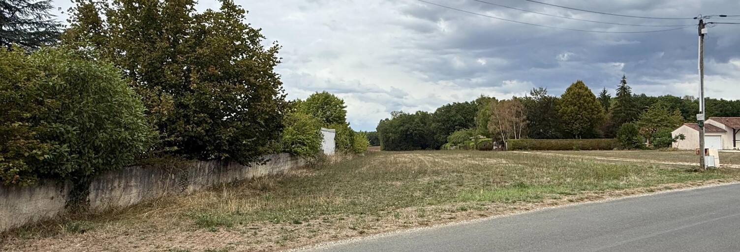 Terrain  2879 m² à vendre à Brie (16590)