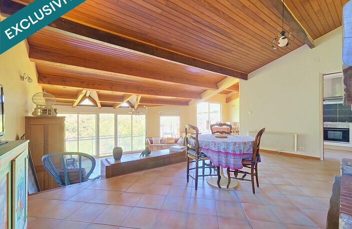 Une maison de village de caractère avec jardin, terrasse et vue dominante absolument exceptionnelle au cœur d'Olargues. — photo 2