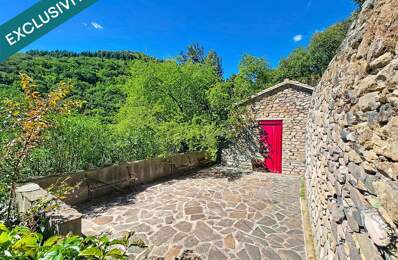 Une superbe maison en pierre entièrement rénovée, avec jardin et mazet aménagé, dans un environnement privilégié. — photo du bien