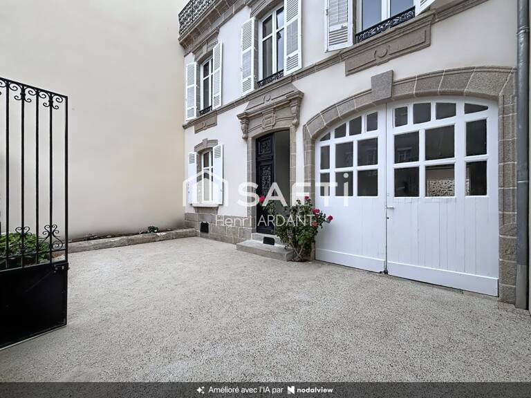 MAGNIFIQUE : hyper fonctionnel en plein Centre-ville avec garage deux ou trois véhicules — photo 1