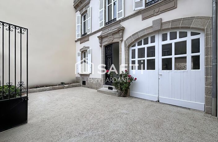 MAGNIFIQUE : hyper fonctionnel en plein Centre-ville avec garage deux ou trois véhicules — photo 2