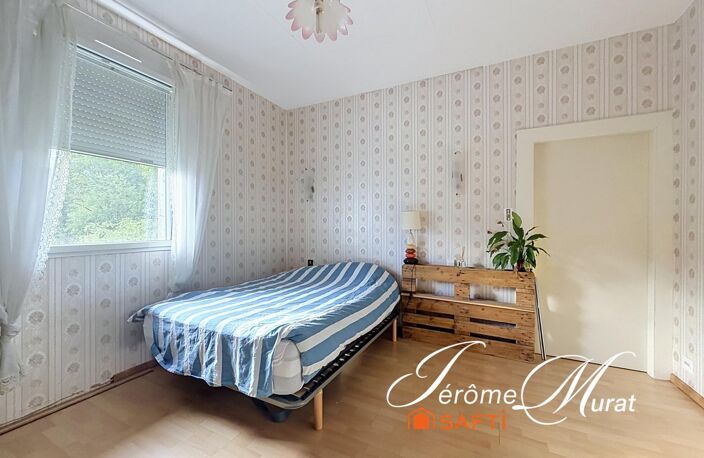 Challonges  Maison et appartement indépendant sur 2,1 hectares de terrain — photo 4