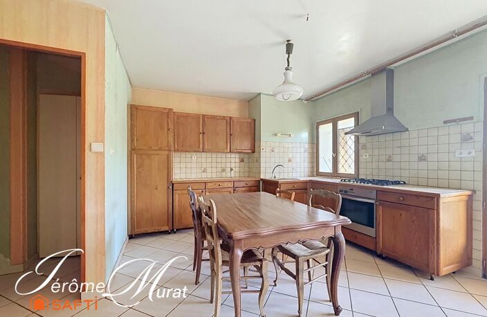 Challonges  Maison et appartement indépendant sur 2,1 hectares de terrain — photo 5