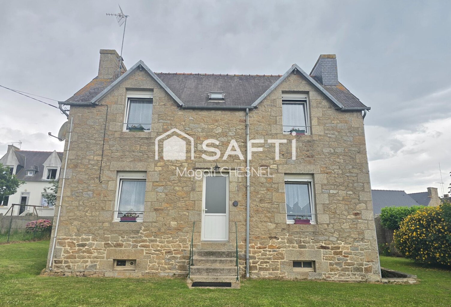 MAISON DE CARACTÈRE  70 m²  2 CHAMBRES  TERRAIN 618 m²  PLOUARET — photo 1