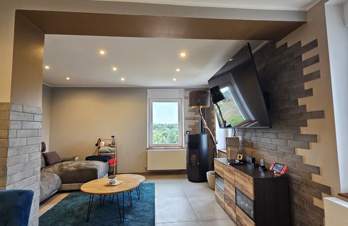 Vente Maison/villa 8 pièces — photo 2