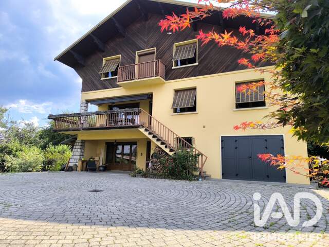 Vente Maison traditionnelle 9 pièces — photo du bien